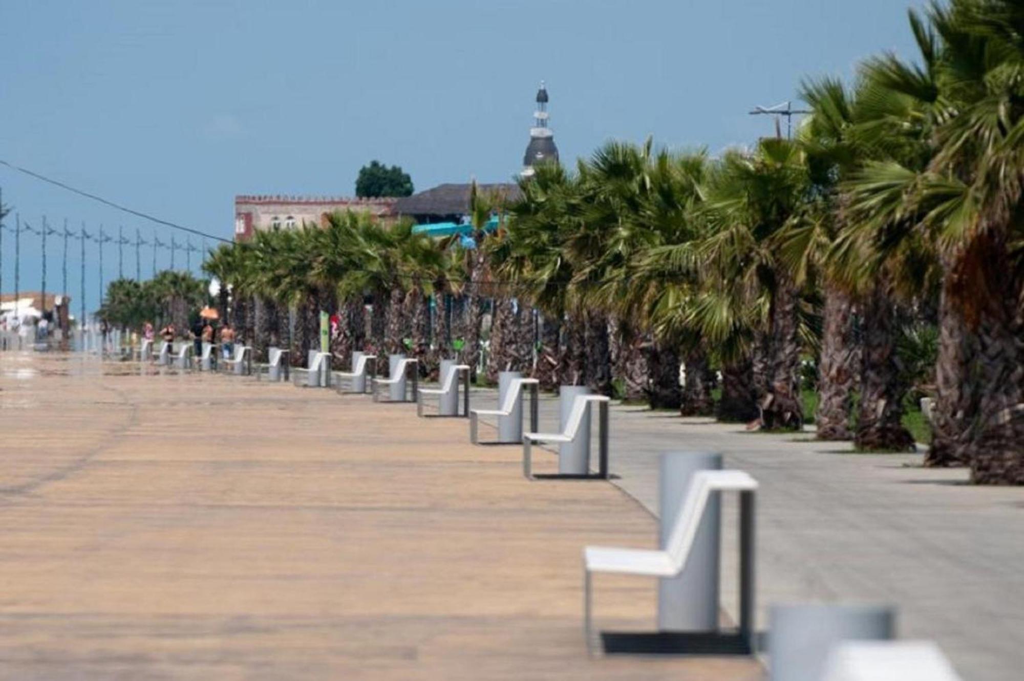Apart Hotel Black Sea Towers Batumi Exteriör bild